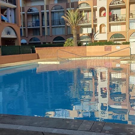 Appartement Situe Au Cap D'Agde Proche Plage Bagian luar foto